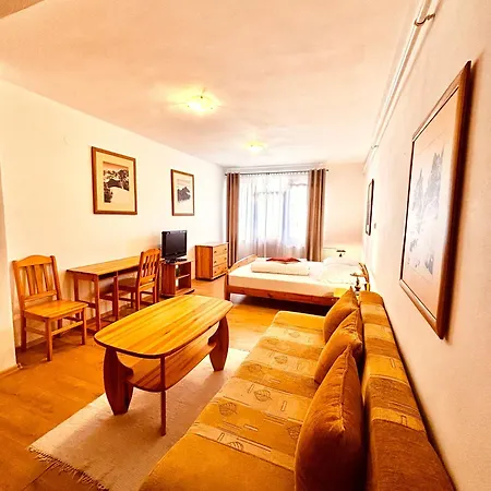 Teniscentrum Üdülőközpont 3*