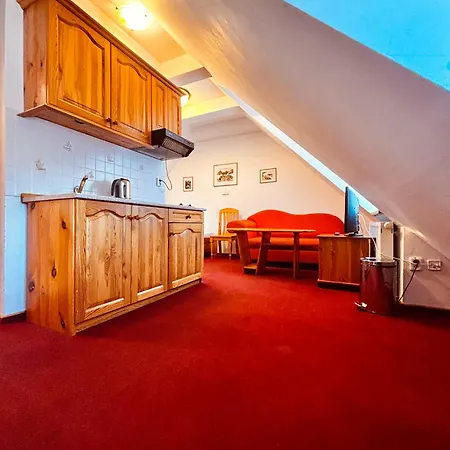 Üdülőközpont Teniscentrum